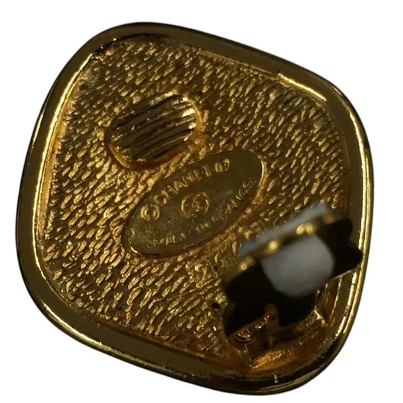 CHANEL 31 Rue Cambon Clip On Earrings - Picture 7 of 7